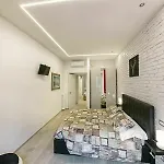 Cozy Flat Near Colosseum